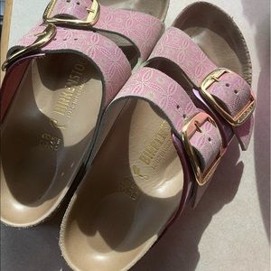 Birkenstock Arizona Pink Rose Gold Buckle  sz 38 8